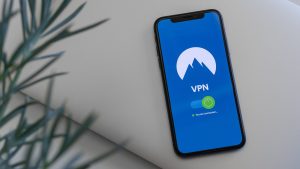 Cómo elegir una VPN: Una guía sencilla para principiantes Cómo elegir una VPN: Una guía sencilla para principiantes